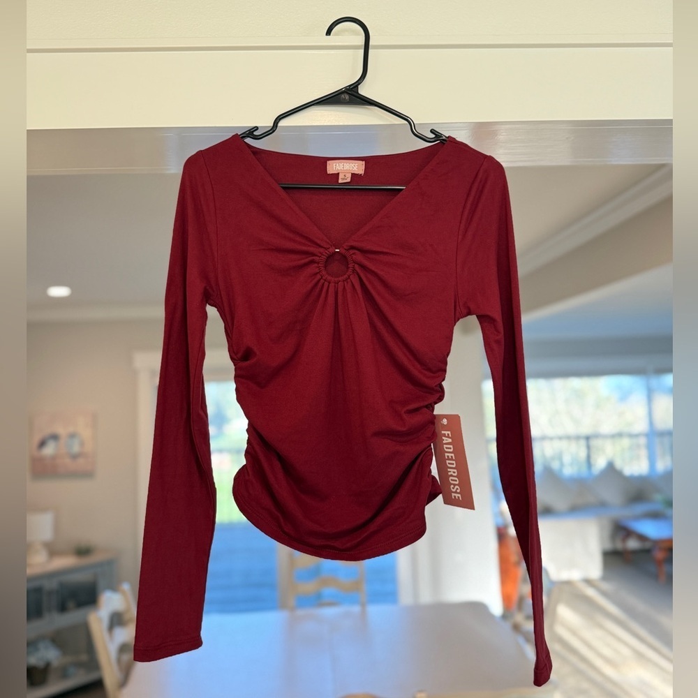 Fadedrose Ruched Ring Front Long Sleeve Top - Size S- Berry Red - NWT